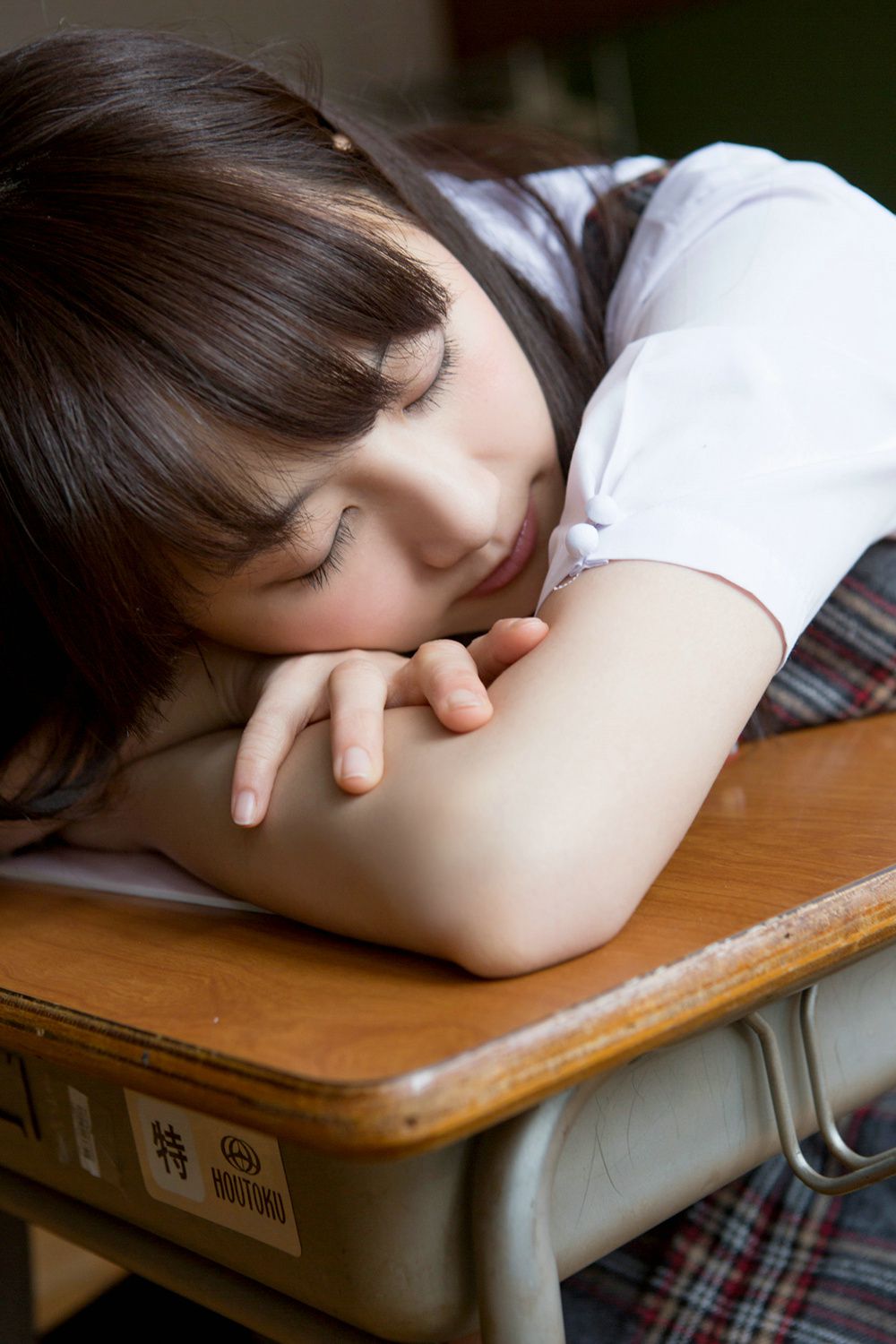 Rena Matsui Page 2 No.e431e5