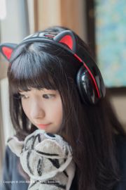 Zhou Wen "Ball Ball Meow Headphones" [Cultura Kimoe Ji Meng] KIM006